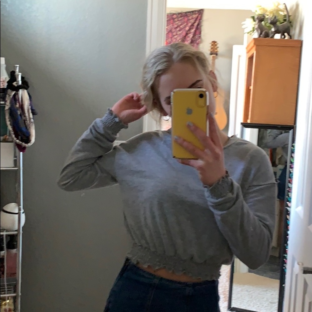 Crop top - Picture 2 of 3